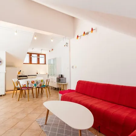 Giuliani Apartment *